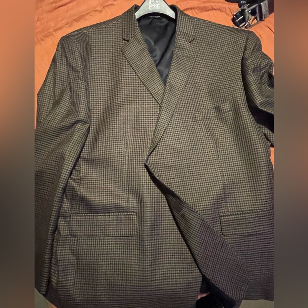 Mend Suit